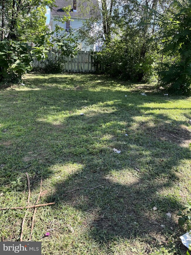 16 18 E Washington St, Paulsboro, NJ 08066 - photo 3