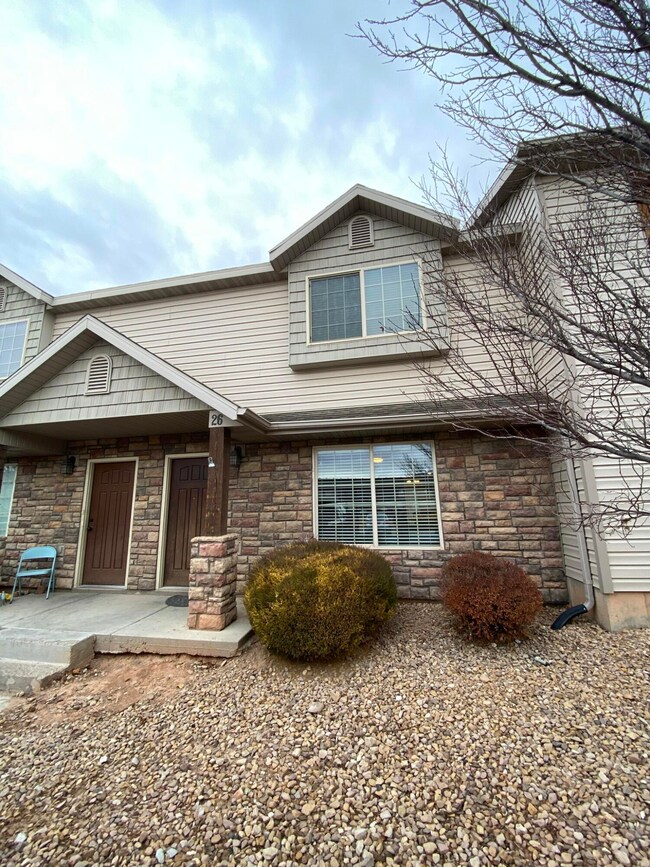 370 W 1425 N unit 26, Cedar City, UT 84721 - photo 2