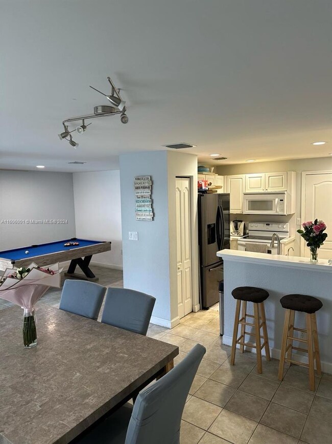 5142 NW 114th Ct, Doral, FL 33178 - photo 4