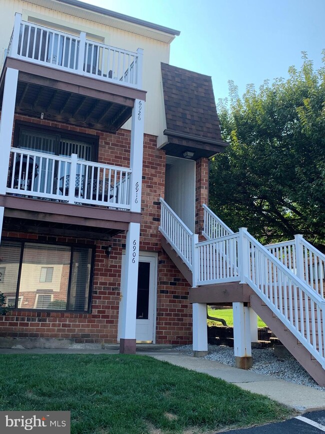 6926 Hilltop Dr unit 150, Brookhaven, PA 19015 - photo 2