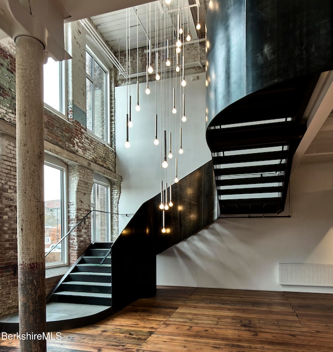 Main floor Arrival  Space