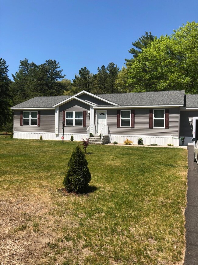 1 Pinecone Dr, Alfred, ME 04002 - photo 2