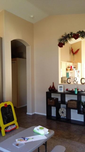 Sean Ct Pic Living Room 3