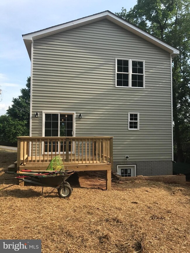 20 E 13th St, Front Royal, VA 22630 - photo 4