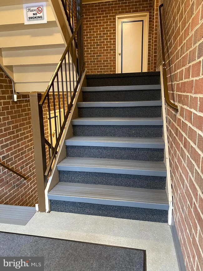 200 Cork Ln unit 101, Reisterstown, MD 21136 - photo 2