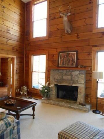 343 Chestnut Village unit 11/12, Mars Hill, NC 28754 - photo 4