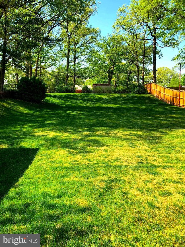 9504 Tuckerman St, Lanham, MD 20706 - photo 7