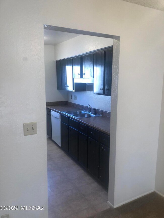 3528 N Tucson Blvd, Tucson, AZ 85716 - photo 3