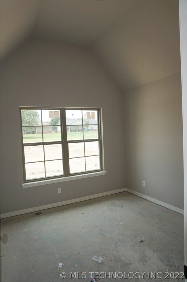 2121 S Osage, Skiatook, OK 74070 - photo 2