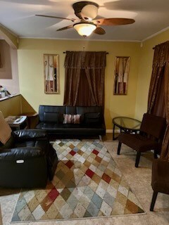 6812 Kittridge St, Houston, TX 77028 - photo 3