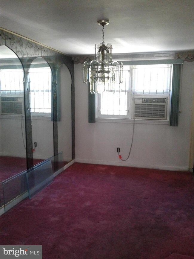 331 Mulberry St, Darby, PA 19023 - photo 6