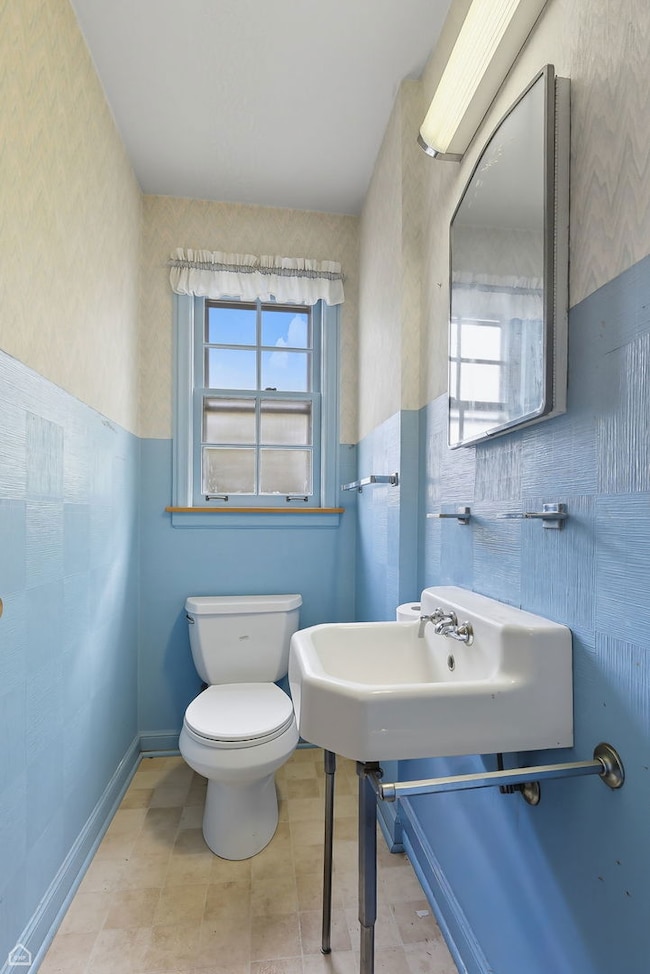 8301 Karlov Ave, Skokie, IL 60076 - photo 7