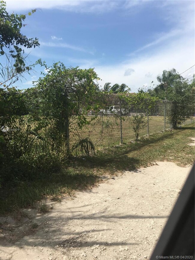 unlisted-address, Miami, FL 33170 - photo 3