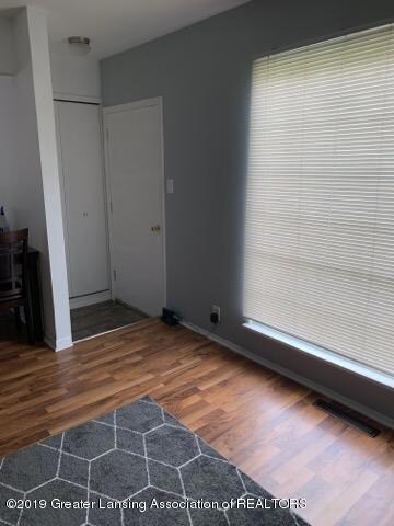 1006 Lochhead Ave, Flint, MI 48507 - photo 5