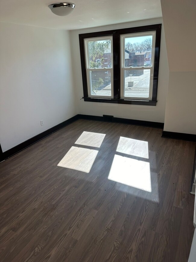 2318 Washington St unit 4, Waukegan, IL 60085 - photo 5