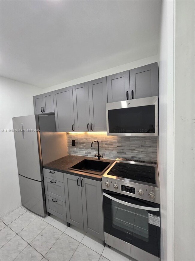 411 SE 3rd Ave unit 1-5, Hallandale Beach, FL 33009 - photo 7