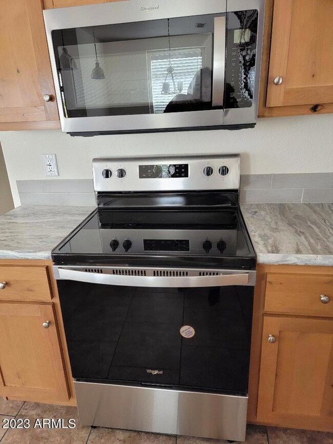 stainless appliances 3609
