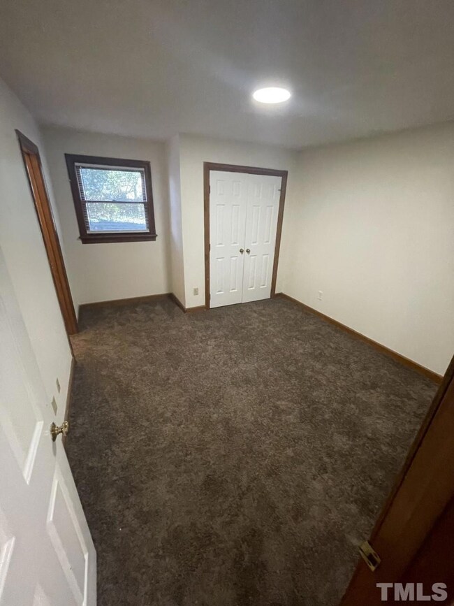 3532 Ivy Commons Dr unit 102, Raleigh, NC 27606 - photo 6