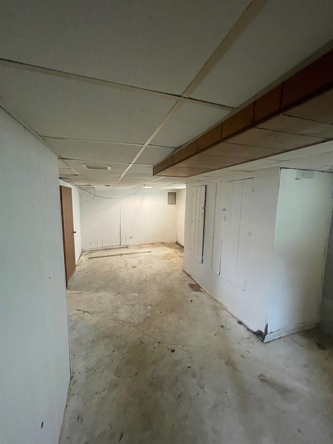 745 Freeman Ave, Flint, MI 48507 - photo 3