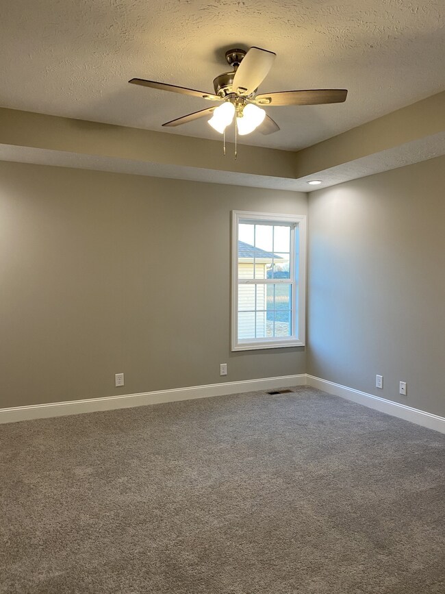 217 Graham Way, Shelbyville, TN 37160 - photo 4