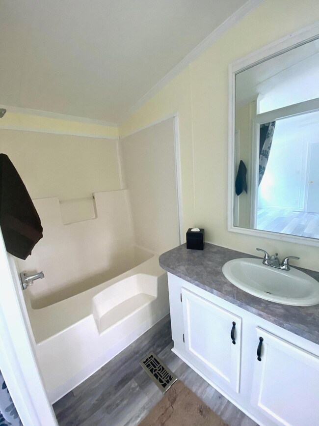 279765037_2075687319278161_7447492887723