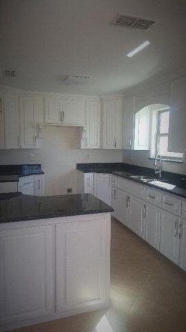 553 Greystone Cir, Alamo, TX 78516 - photo 2