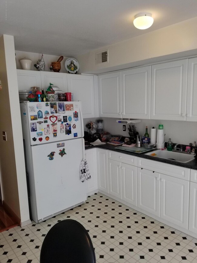 18 Sky Ln, Staten Island, NY 10304 - photo 5