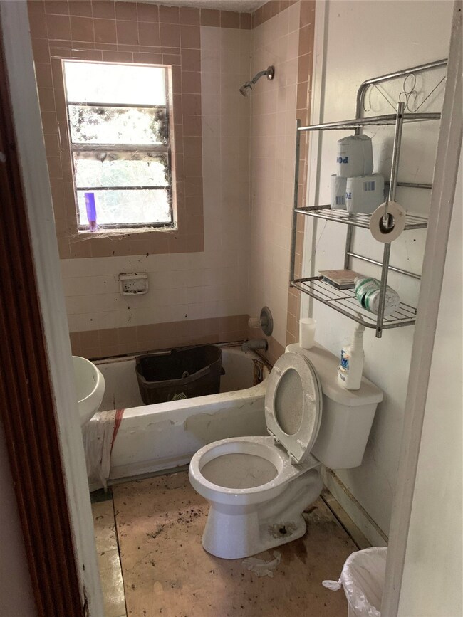 4638 Mierianne St, Houston, TX 77093 - photo 4