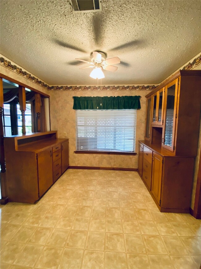 3424 Glen Haven Dr, Bay City, TX 77414 - photo 6