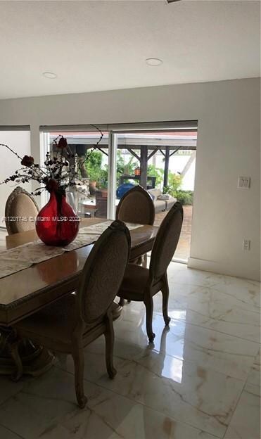 6431 NW 112th Place, Doral, FL 33178 - photo 7