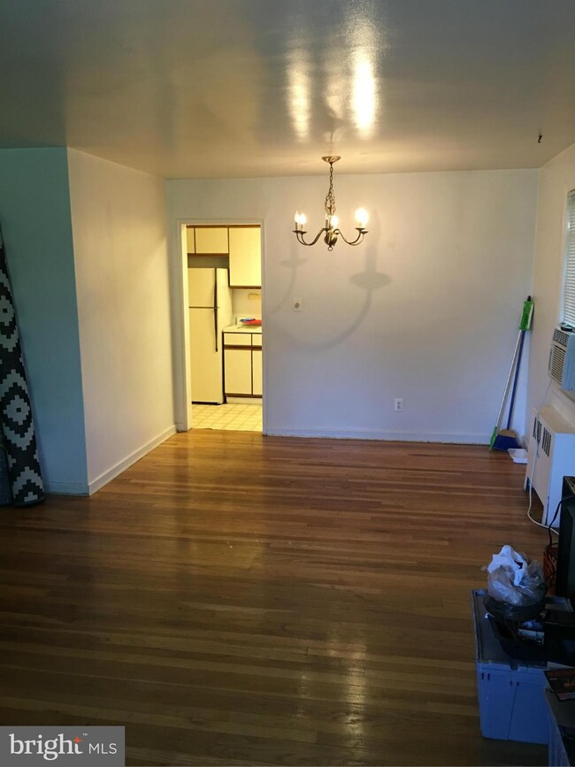 2221 Washington Ave unit 302, Silver Spring, MD 20910 - photo 7