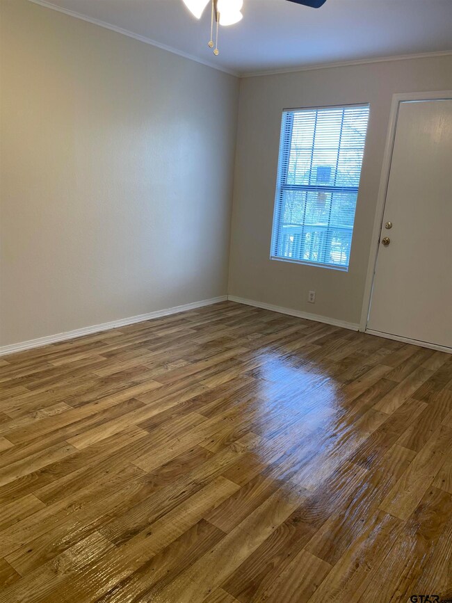 1333 Buena Vista Dr, Tyler, TX 75701 - photo 7