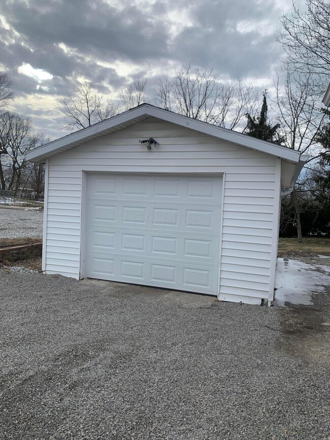 9180 Jacksontown Rd, Jacksontown, OH 43030 - photo 4