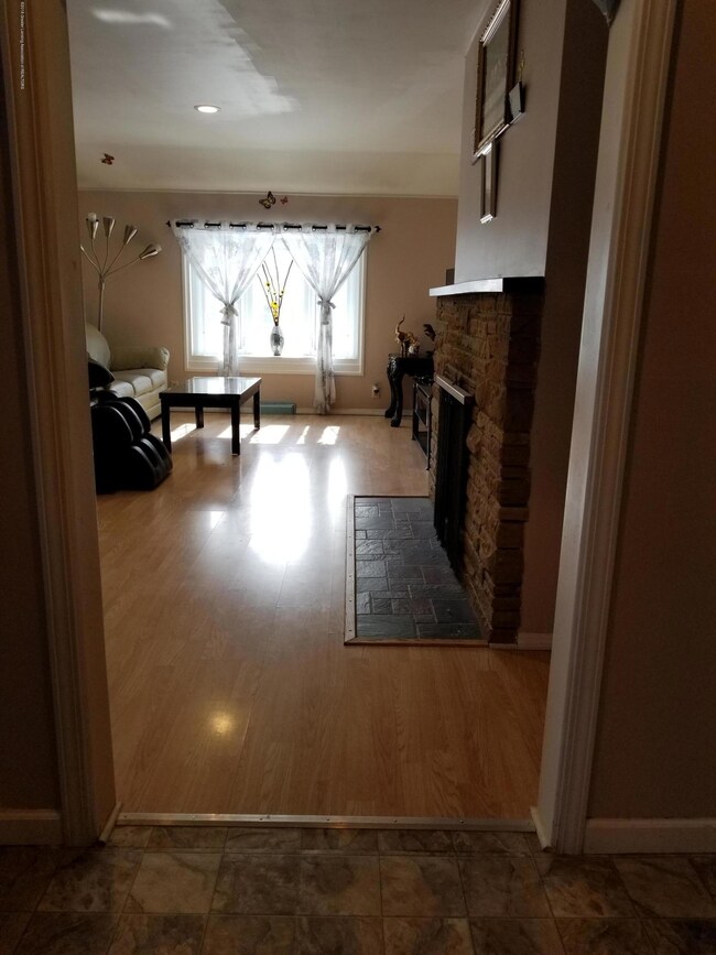 1309 W Willow St, Lansing, MI 48915 - photo 5