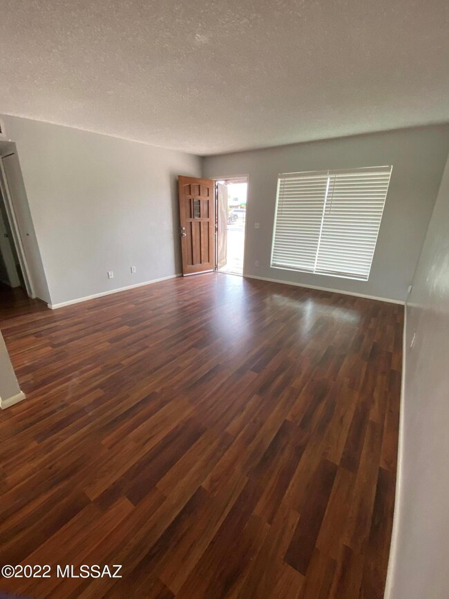 2701 W Calle Del Santo, Tucson, AZ 85741 - photo 5