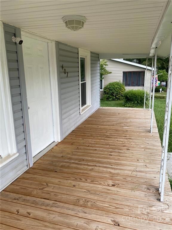407 Dobson Ave, Statesville, NC 28677 - photo 3