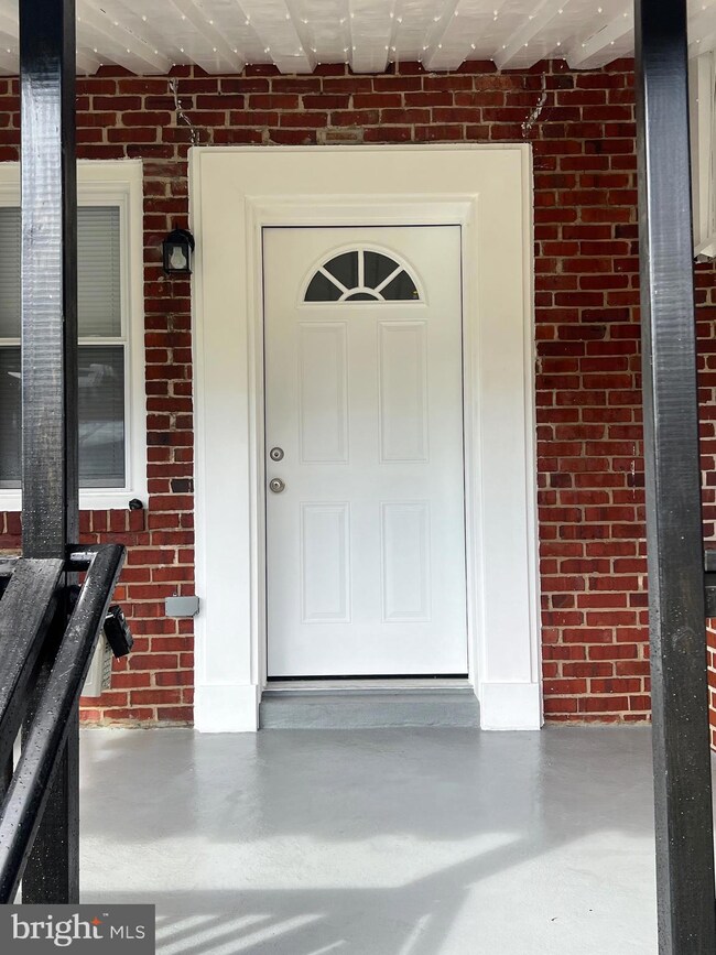 912 Whitmore Ave, Baltimore, MD 21216 - photo 7