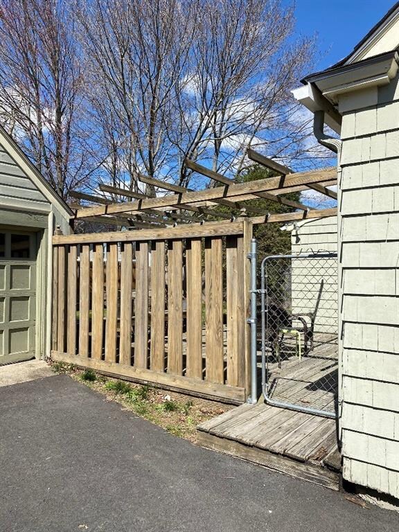 255 Tennyson Rd, Warwick, RI 02888 - photo 3