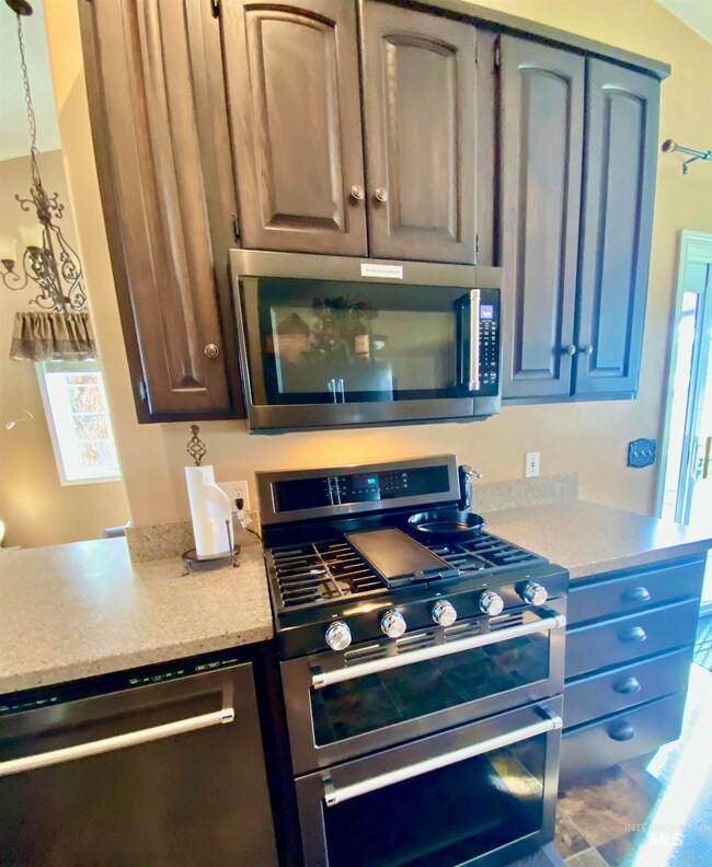 2360 Oakley Ave, Burley, ID 83318 - photo 7