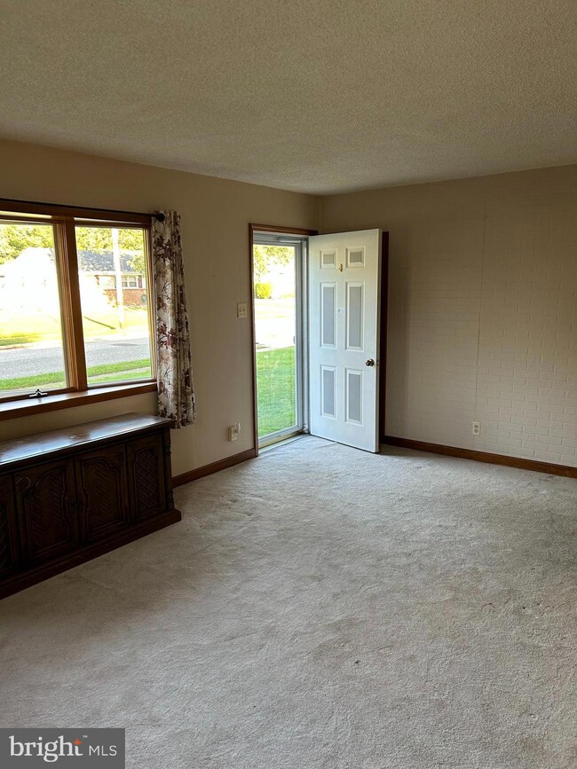 608 Cornwall Rd, Sewell, NJ 08080 - photo 7