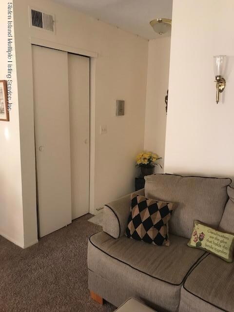 65 Elmwood Park Dr unit 23, Staten Island, NY 10314 - photo 5