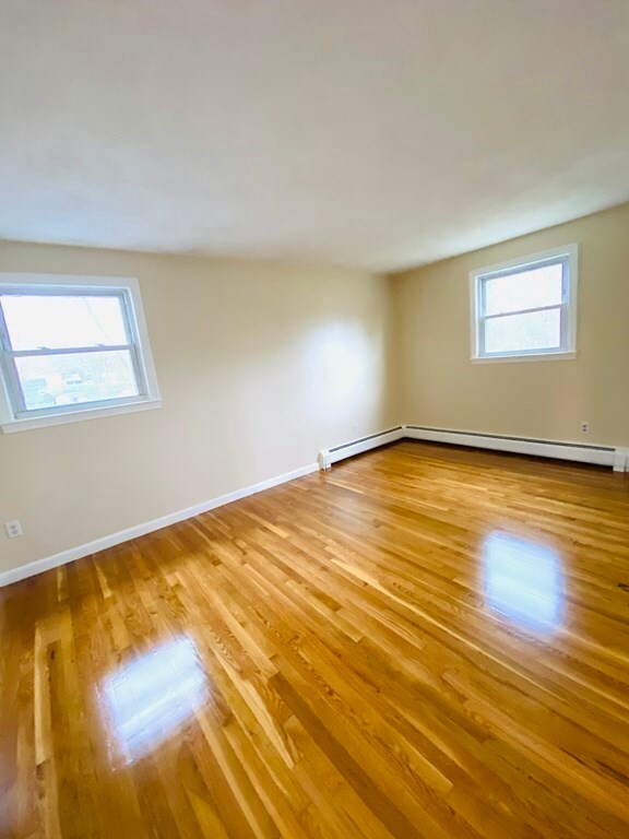 45 Niles Rd, Randolph, MA 02368 - photo 5