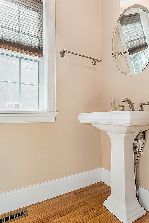 17 Shean Rd unit 1, Belmont, MA 02478 - photo 4