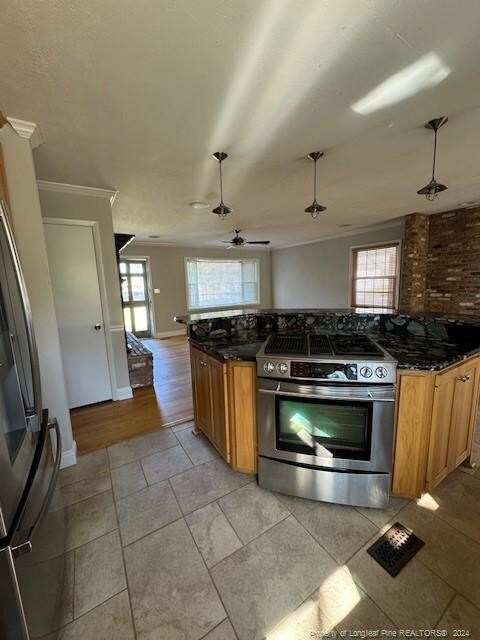 1401 Habersham Dr, Fayetteville, NC 28304 - photo 3