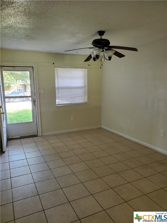 1113 Randa St, Copperas Cove, TX 76522 - photo 2