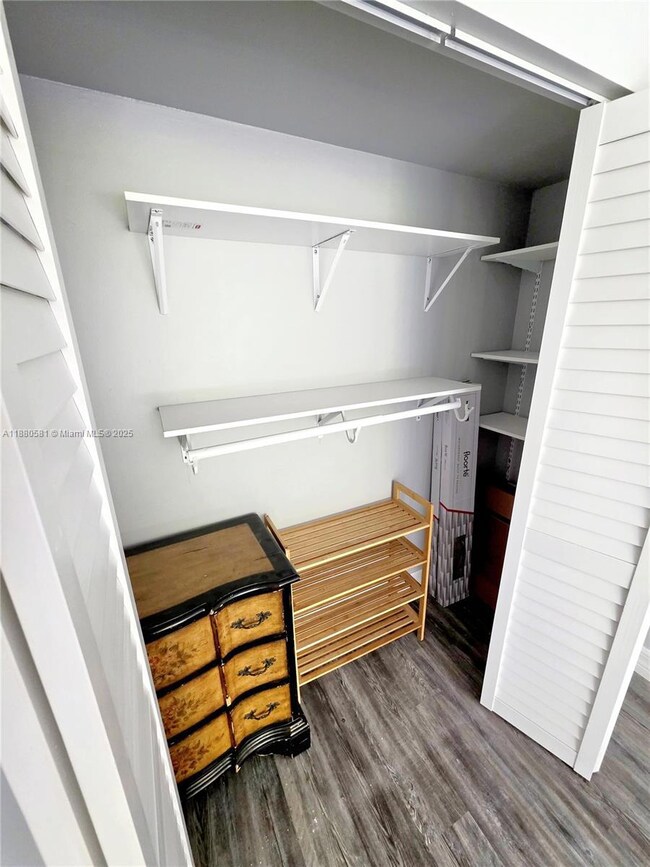 Plaza of the Americas unit 324, Sunny Isles Beach, FL 33160 - photo 5