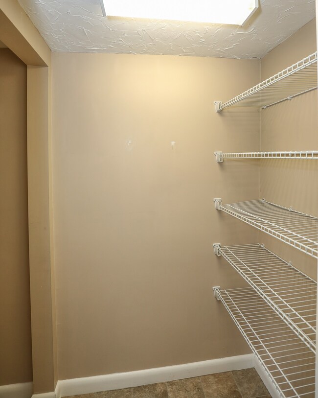 unlisted-address, Hooksett, NH 03106 - photo 6