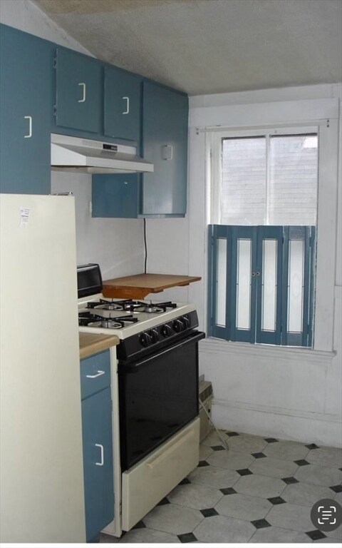 30 Bradfield Ave unit 3, Boston, MA 02131 - photo 7