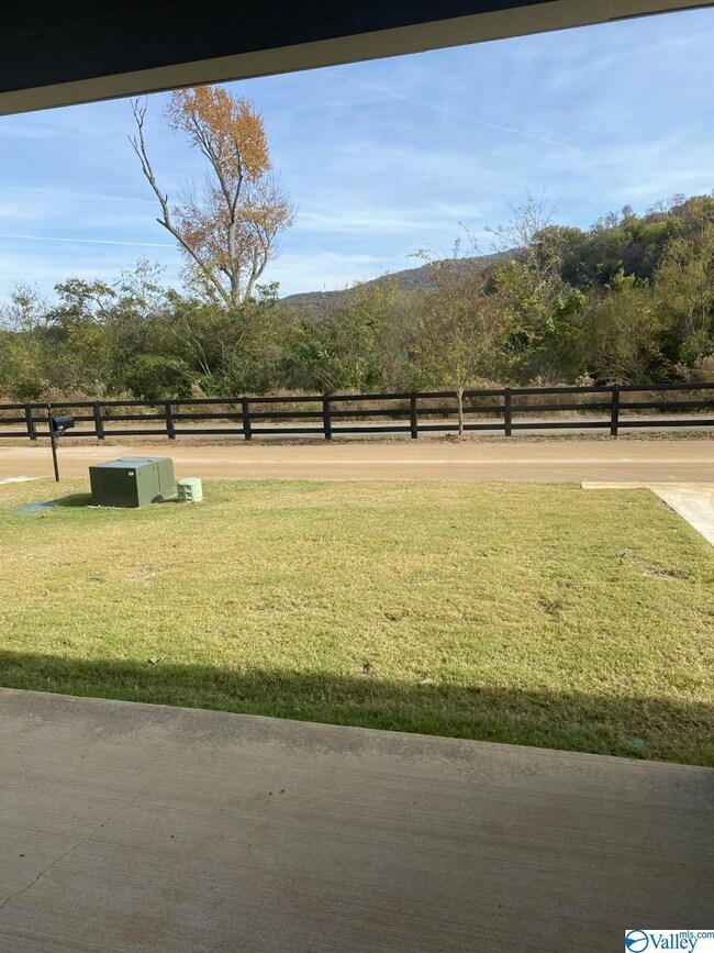 1516 Hammock St, Huntsville, AL 35811 - photo 5