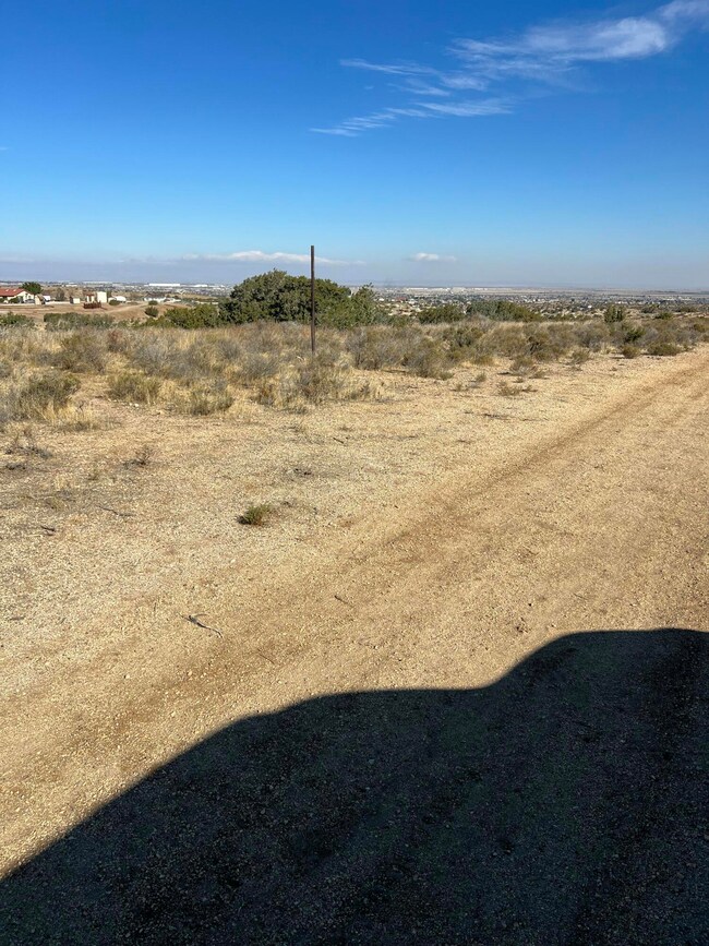 0 Vic Rushing Creek Small unit 25001152, Palmdale, CA 93550 - photo 2